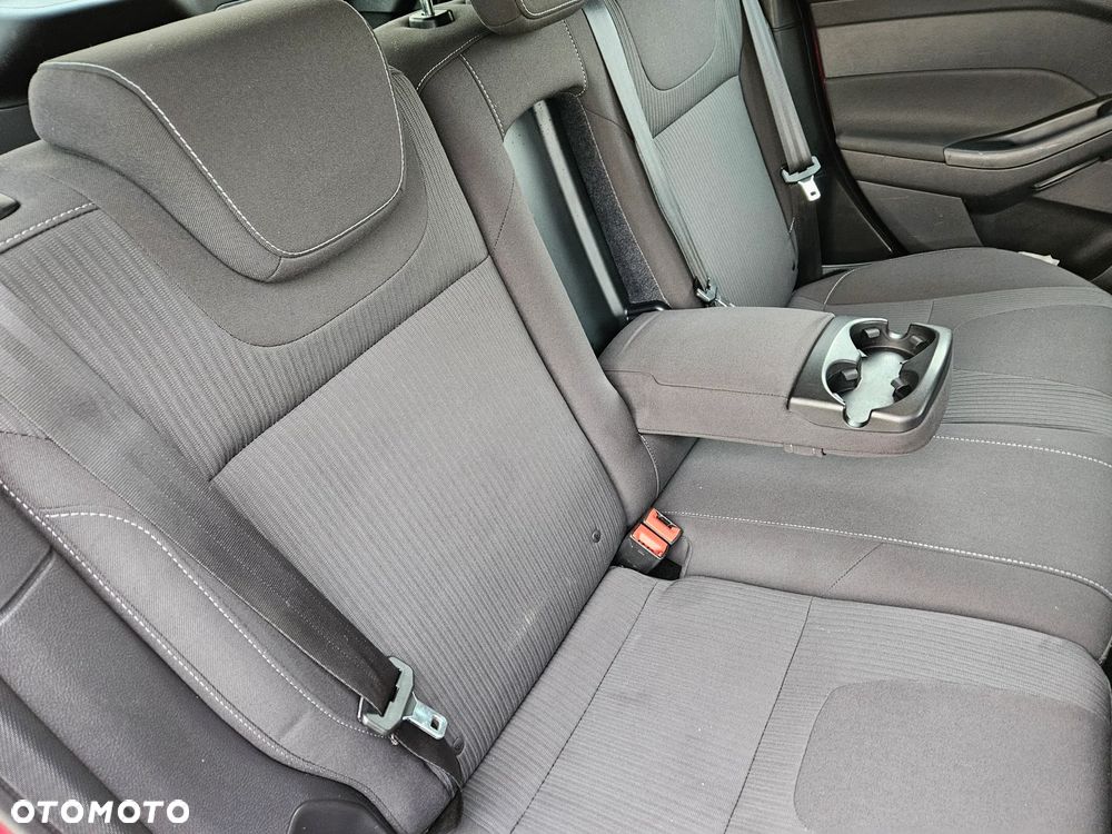 Ford Focus 1.6 EcoBoost Start-Stopp-System Titanium - 19