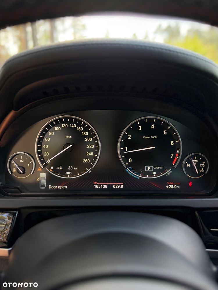 BMW Seria 7 - 24