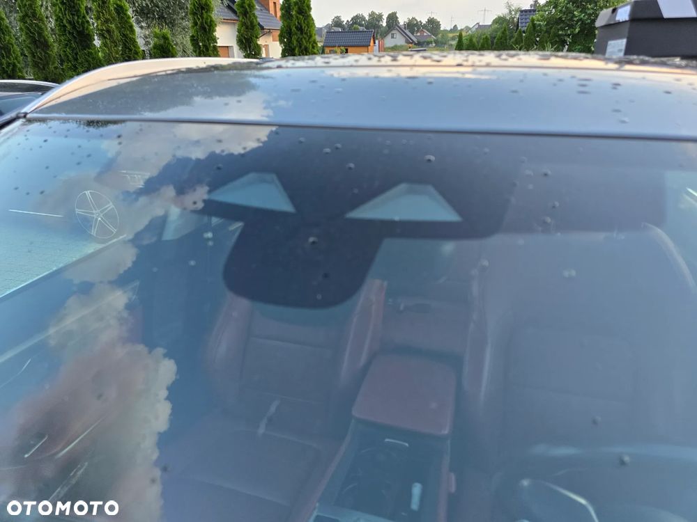 Jaguar F-Pace D200 AWD R-Dynamic S - 35