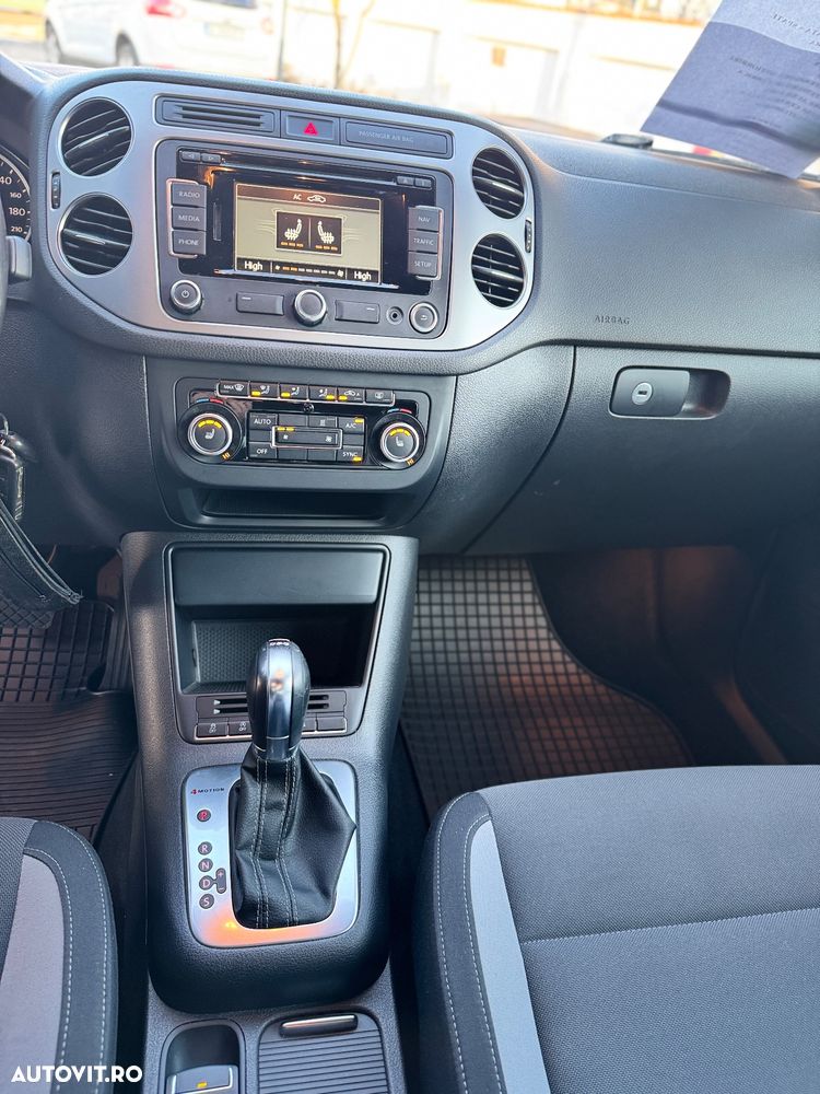 Volkswagen Tiguan 2.0 TDI DPF 4Motion BlueMotion Technology DSG Life - 11