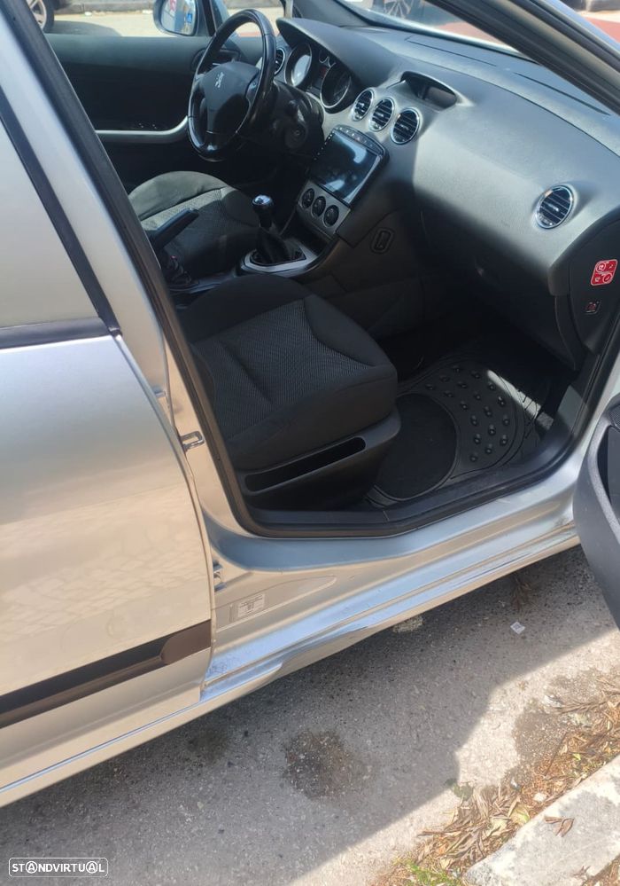 Peugeot 308 1.6 HDi Executive - 6