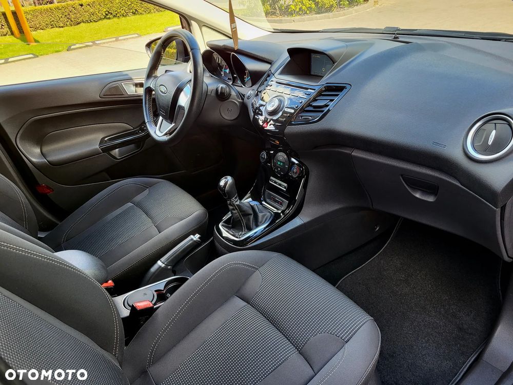 Ford Fiesta 1.0 EcoBoost STart-Stop Titanium - 13