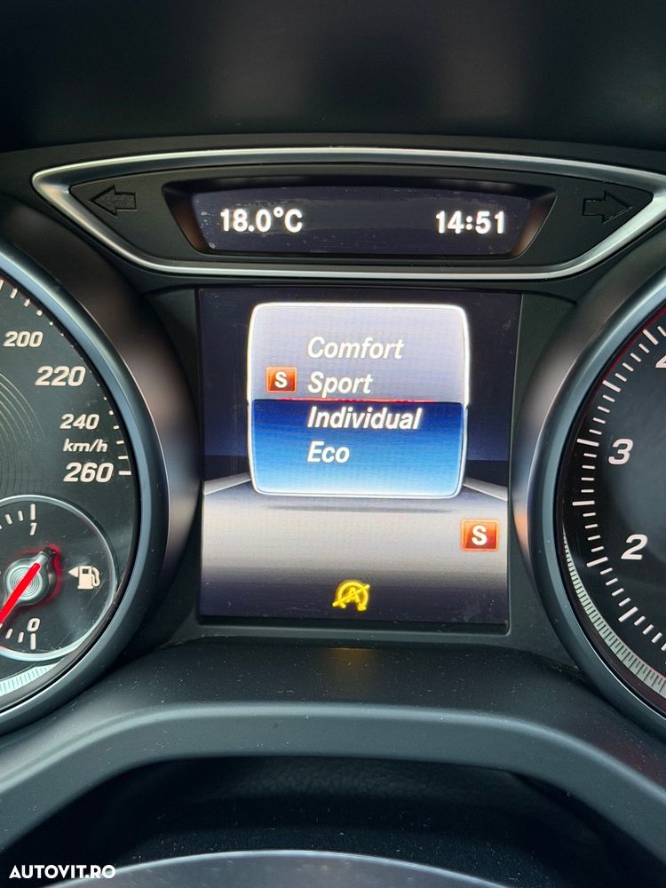 Mercedes-Benz CLA 180 - 24