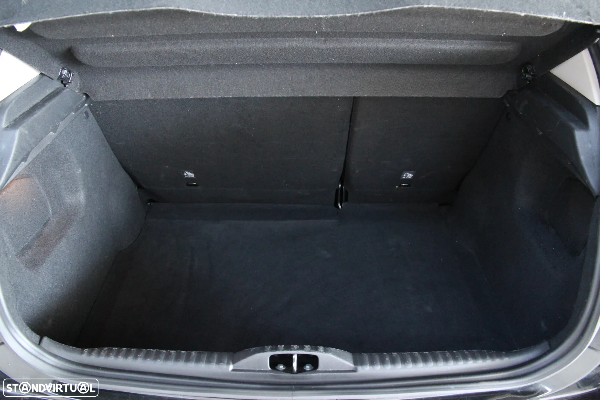 Citroën C3 1.2 PureTech C-Series - 23