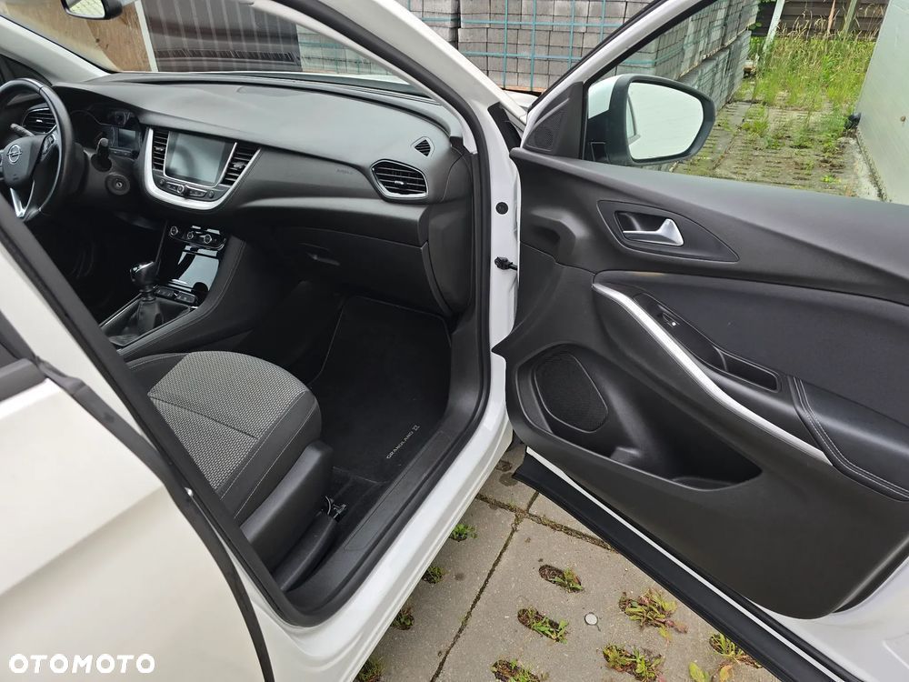 Opel Grandland X 1.2 Start/Stop 2020 - 16