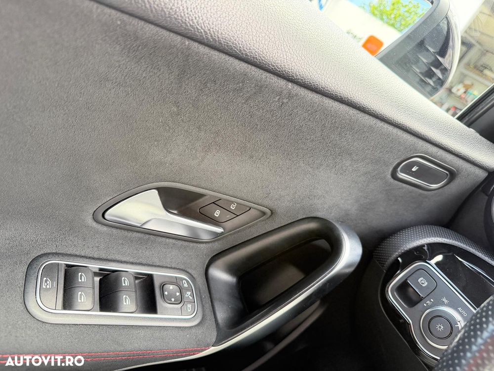 Mercedes-Benz A 180 7G-DCT Edition AMG Line - 39
