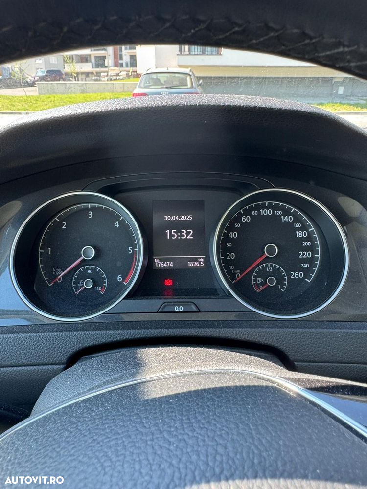 Volkswagen Golf 1.6 TDI Comfortline - 3