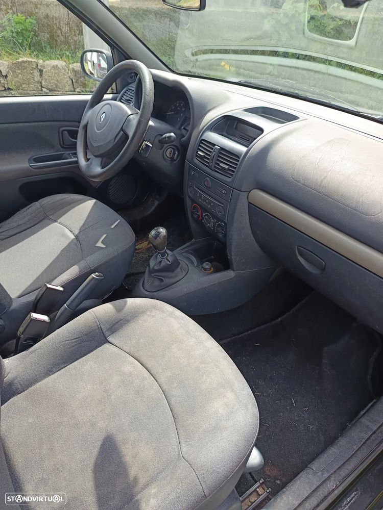 Renault Clio 1.5 dCi Confort - 6