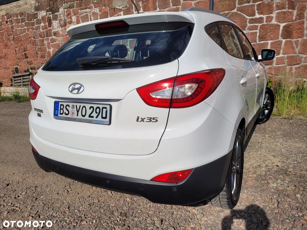 Hyundai ix35 1.6 2WD blue Trend - 12