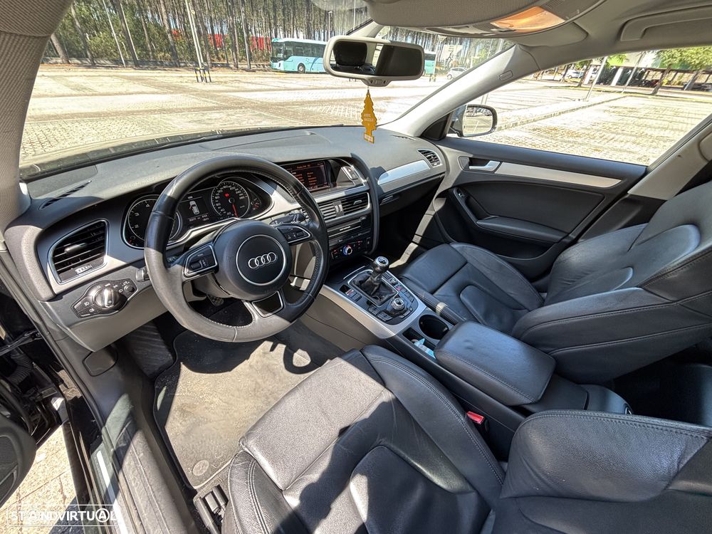 Audi A4 Avant 2.0 TDI Business Line Sport - 34