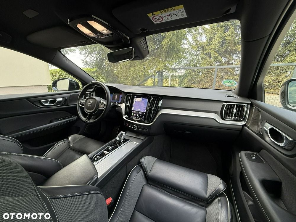 Volvo V60 Cross Country B4 D AWD Plus - 27