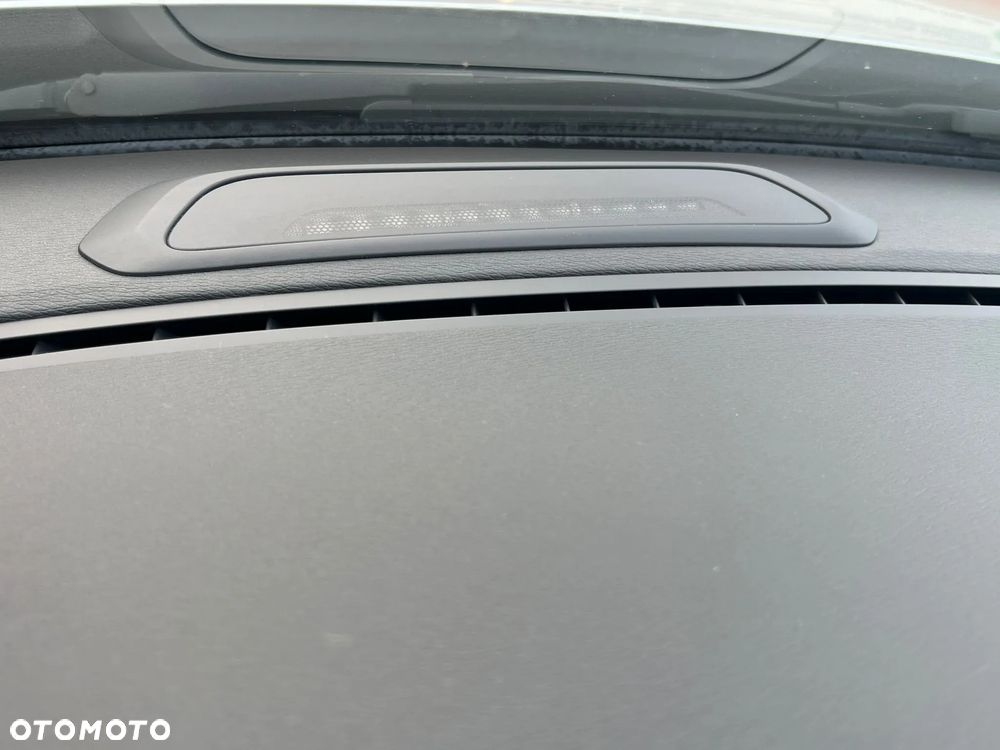 Volvo XC 70 D5 AWD Dynamic Summum - 28