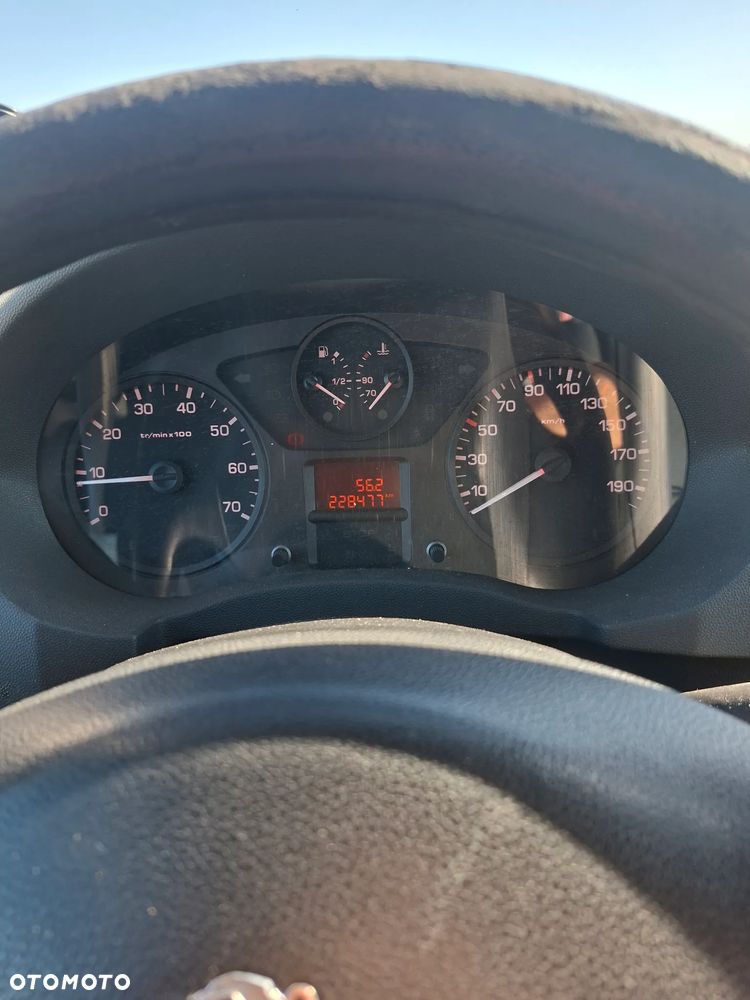 Peugeot Expert - 12