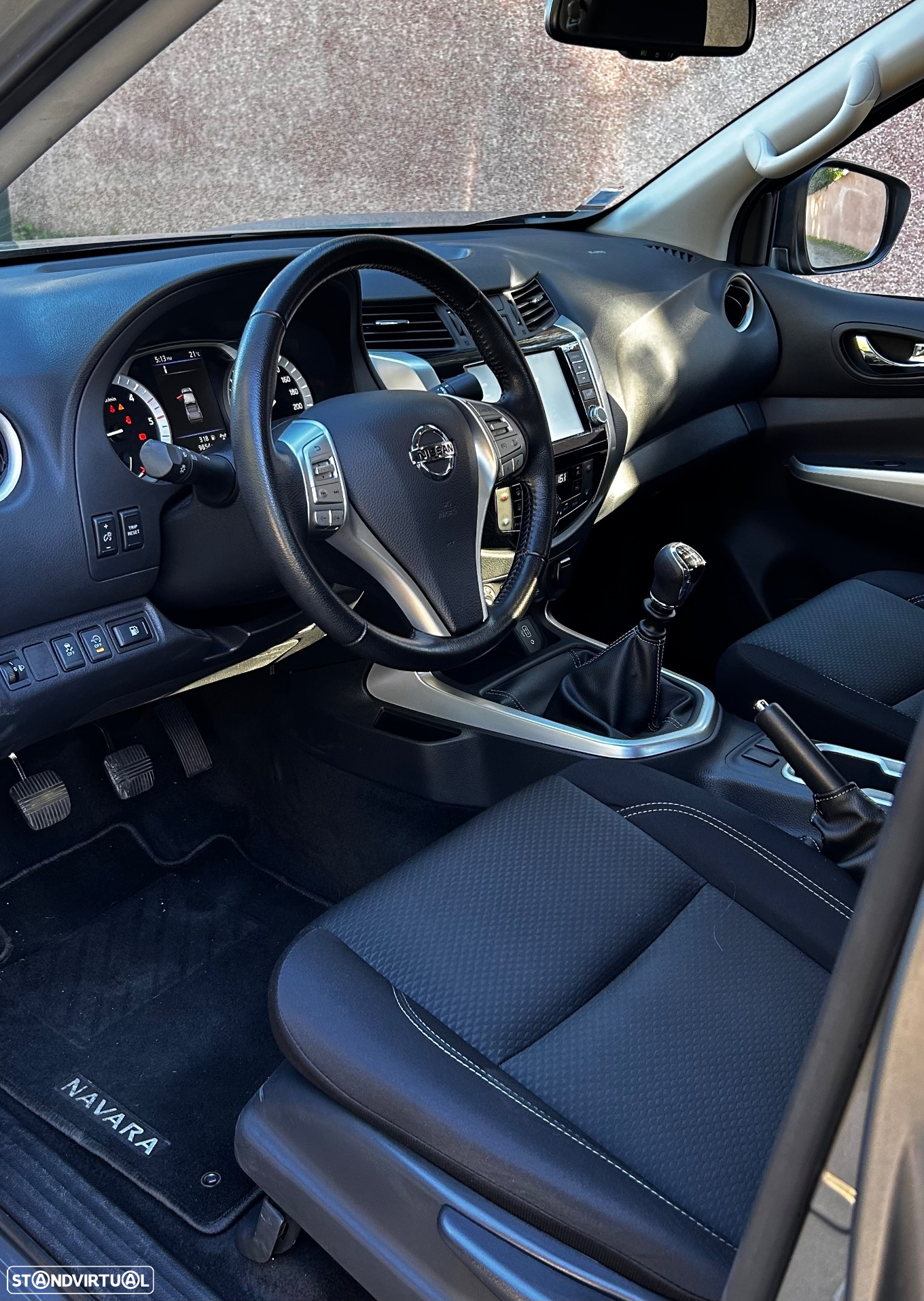 Nissan Navara 2.3 dCi CD 4WD N-Connecta Nav - 16