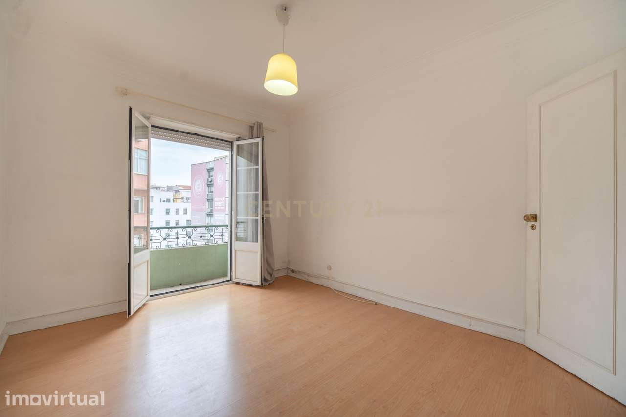 Apartamento T4 exclusivo no coração de Lisboa - Grande imagem: 3/34