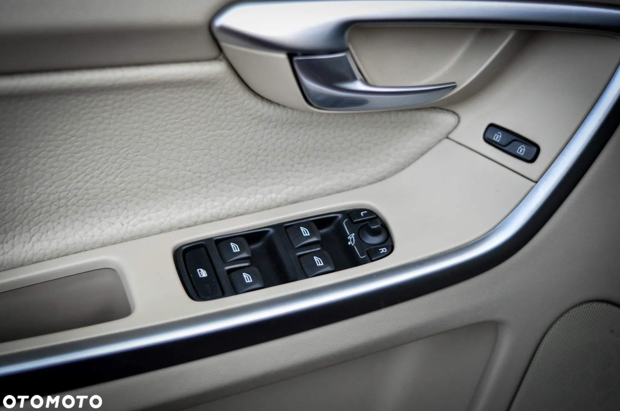 Volvo XC 60 - 22