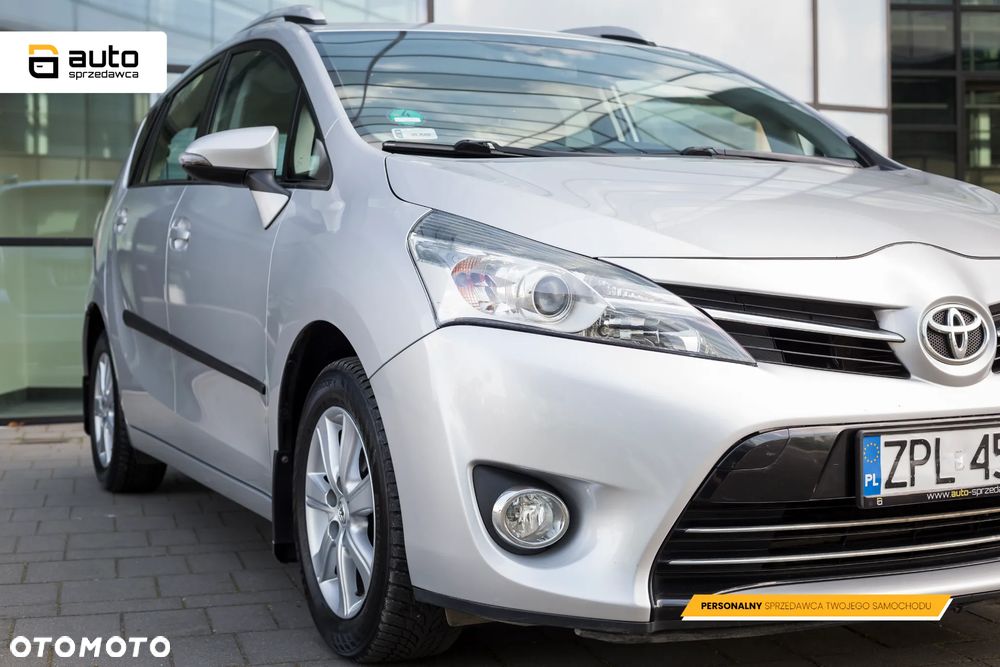 Toyota Verso 1.8 Premium 7os - 8