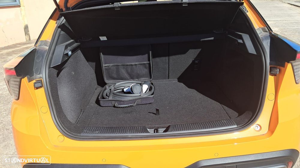 MG MG4 64 kWh Luxury - 42