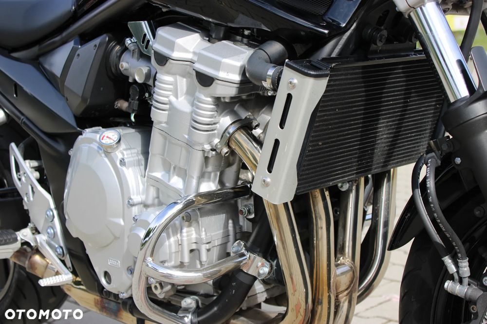 Suzuki Bandit - 19