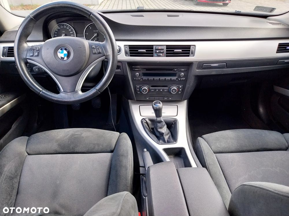 BMW Seria 3 318d - 7