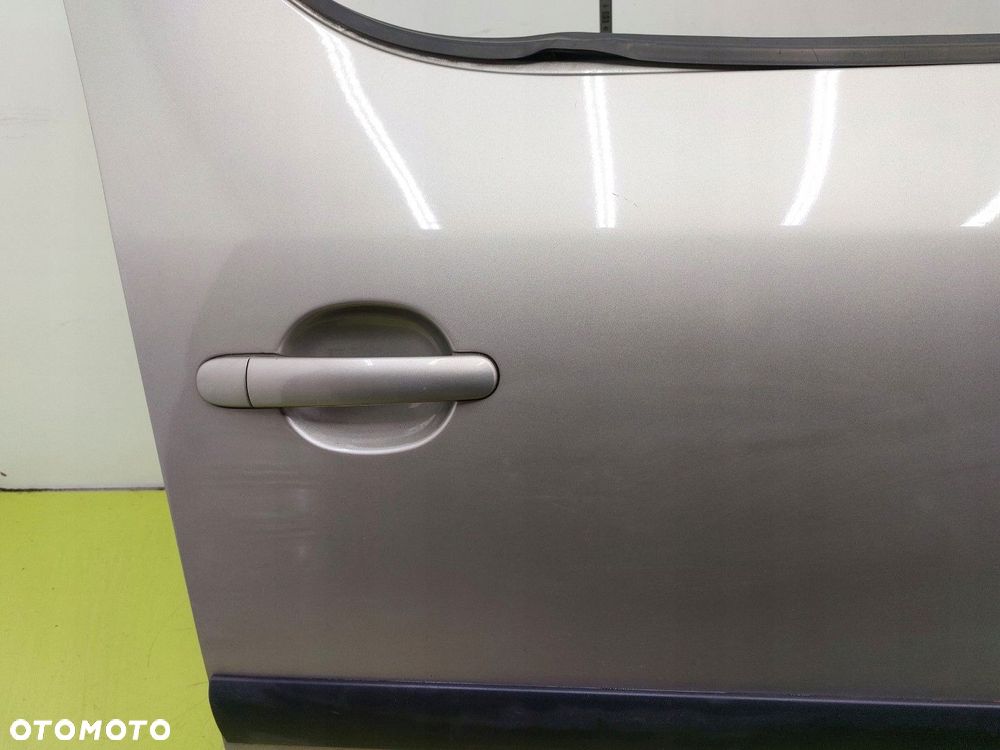 Drzwi przednie prawe przód Skoda Roomster 2006-2010 R NR.LAK: LF8H - 4