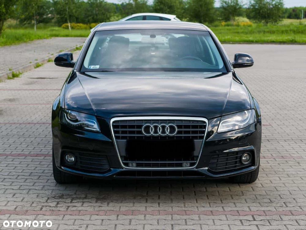 Audi A4 Limousine - 7