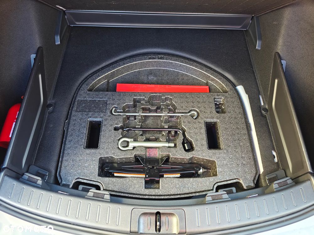 Toyota Corolla 1.8 Hybrid Comfort - 9