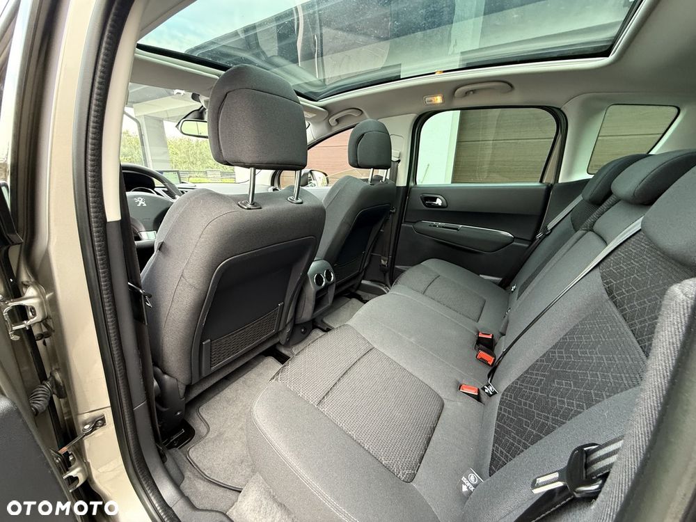 Peugeot 3008 1.6 THP Style - 17