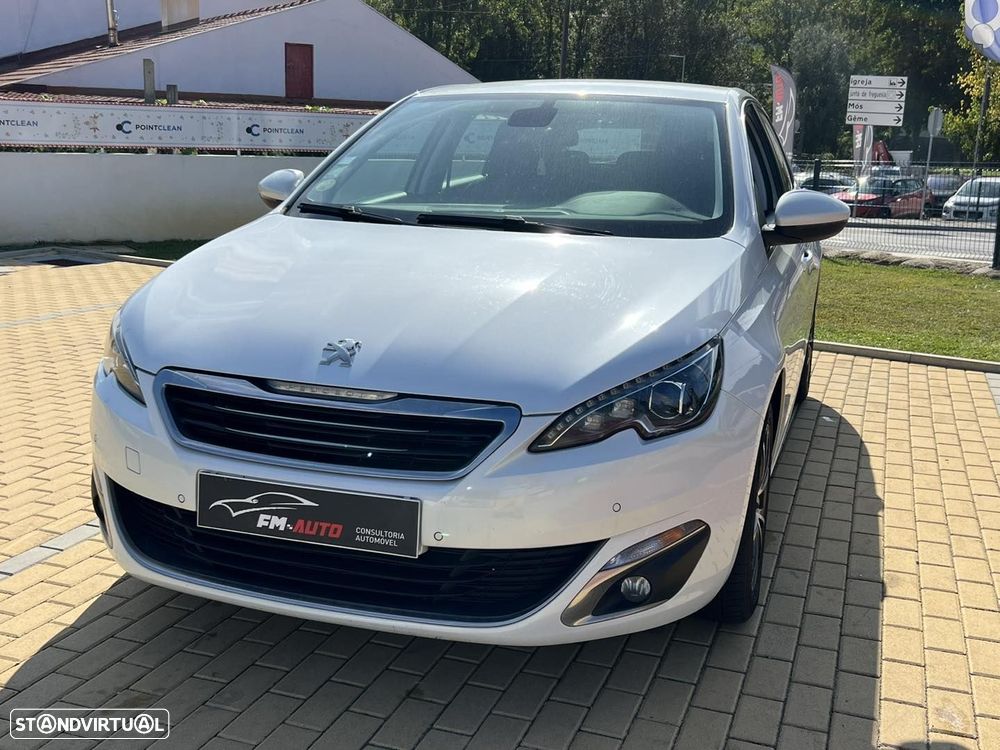 Peugeot 308 - 1