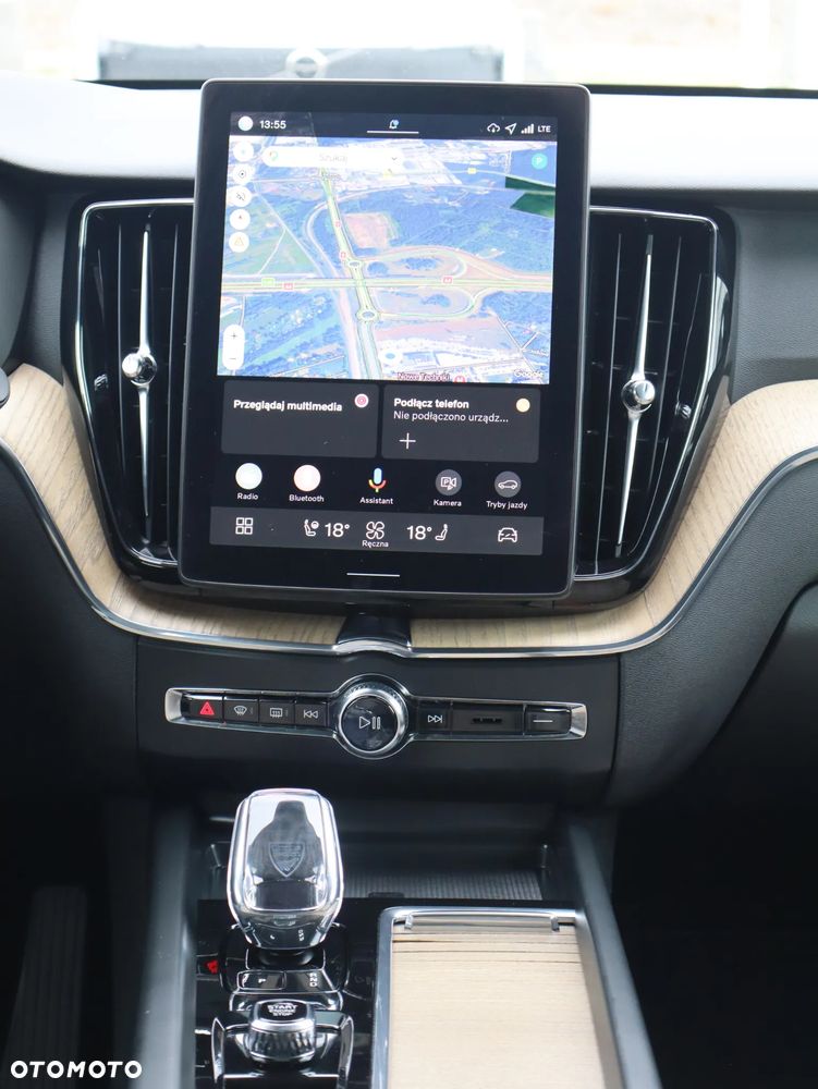 Volvo XC 60 B5 B AWD Plus Dark - 13