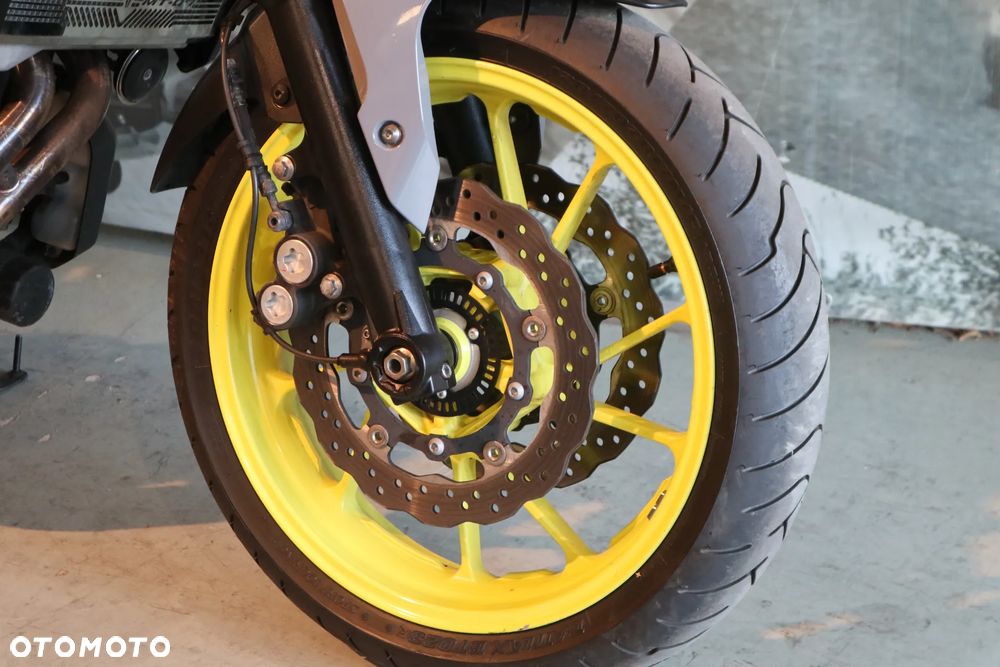 Yamaha MT - 2