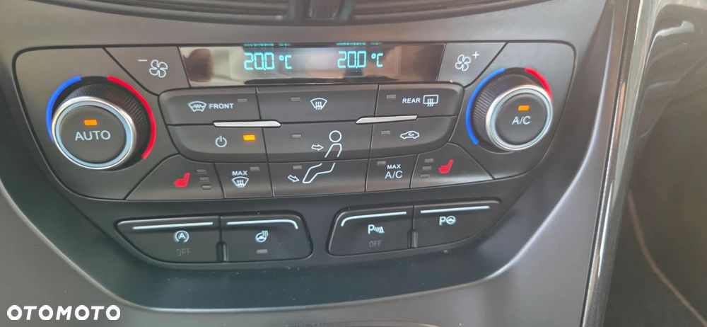 Ford Kuga 1.5 EcoBoost 4x4 ST-Line - 27