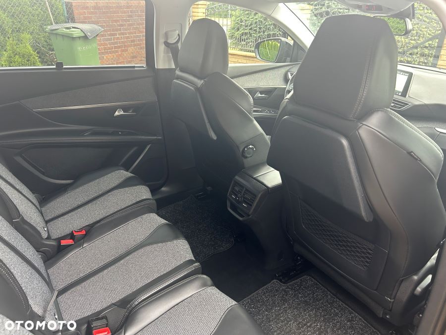 Peugeot 5008 ver-bluehdi-150-stop-start-allure - 18