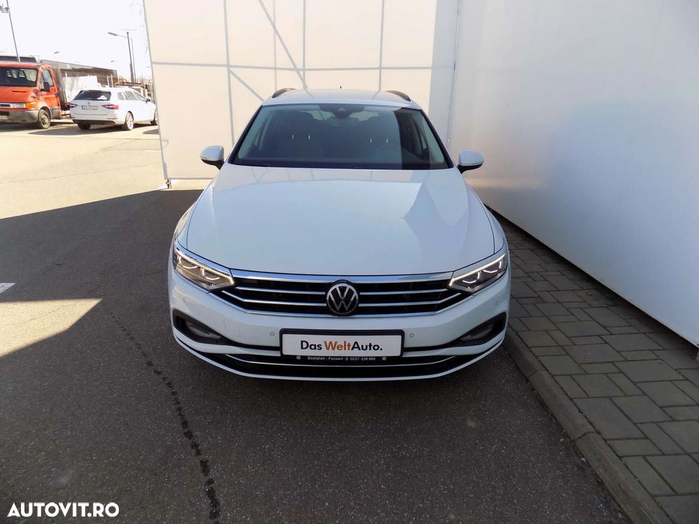 Volkswagen Passat 2.0 TDI SCR DSG Business - 9