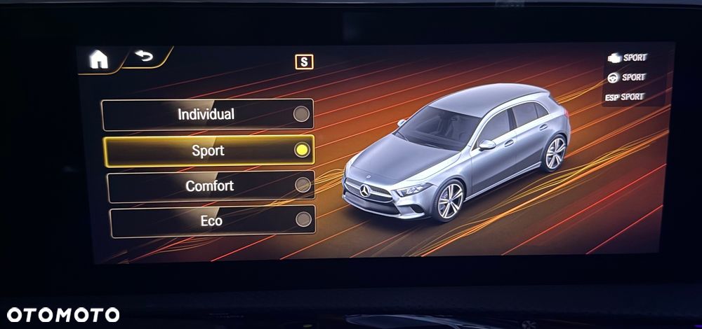 Mercedes-Benz Klasa A 200 AMG Line 7G-DCT - 24