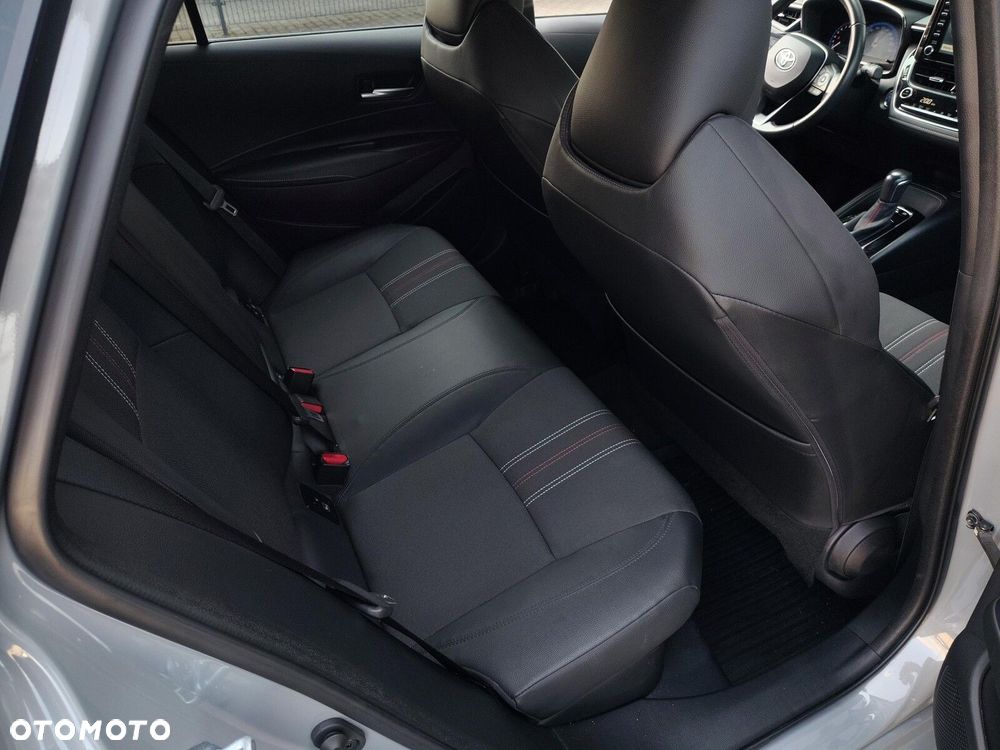 Toyota Corolla 2.0 Hybrid GR Sport - 25