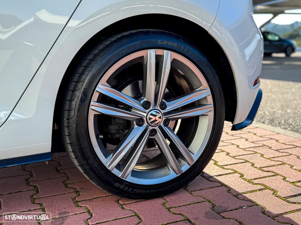 VW Golf 1.5 TSI R-Line - 10