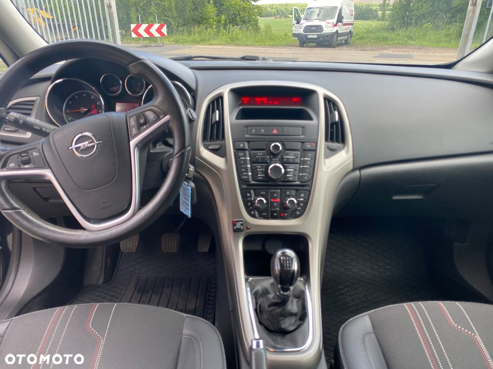 Opel Astra - 11