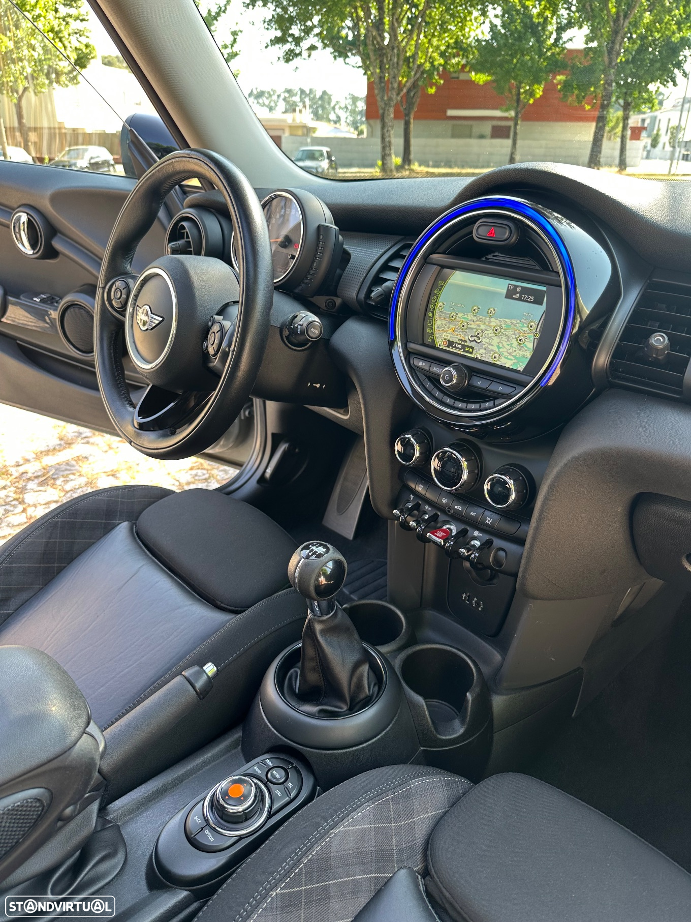 MINI 3 Portas Cooper D Metropolitan - 6