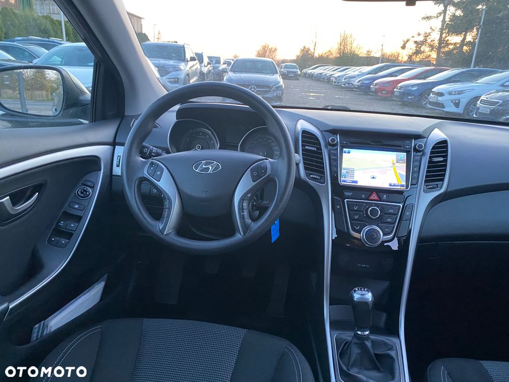 Hyundai i30 1.4 Premium - 17