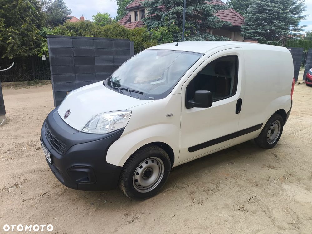 Fiat Fiorino Kombi Base - 18