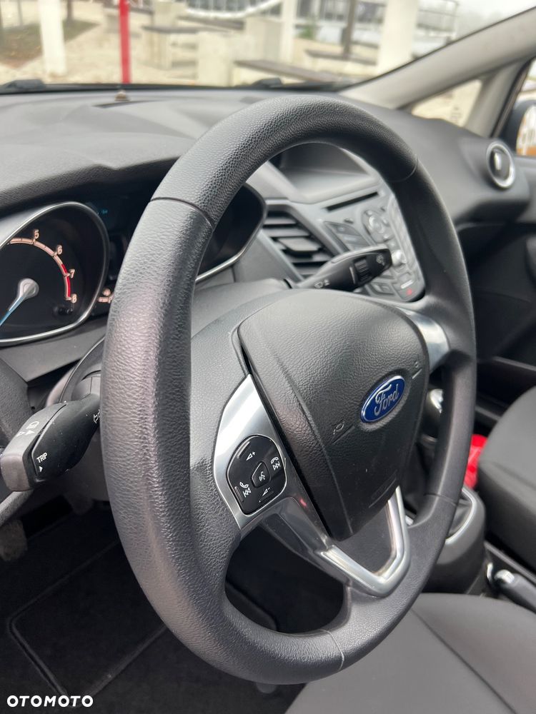 Ford Fiesta - 17