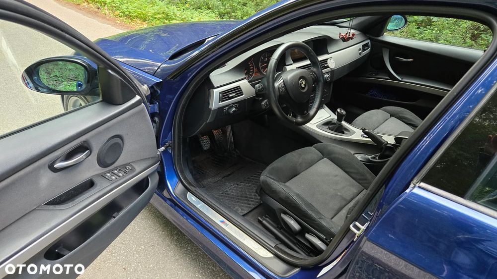 BMW Seria 3 320d Efficient Dynamics Sport Line - 6