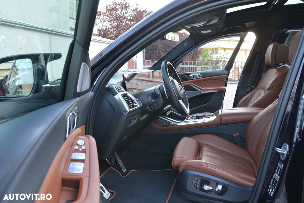 BMW X7 M60i xDrive AT MHEV - 29