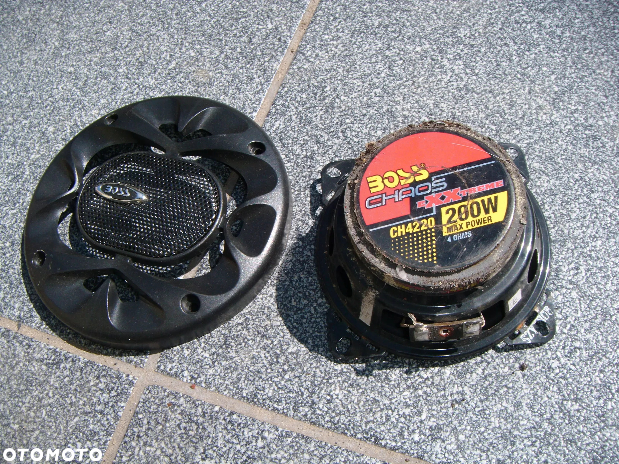 głośnik BOSS CHAOS - 3
