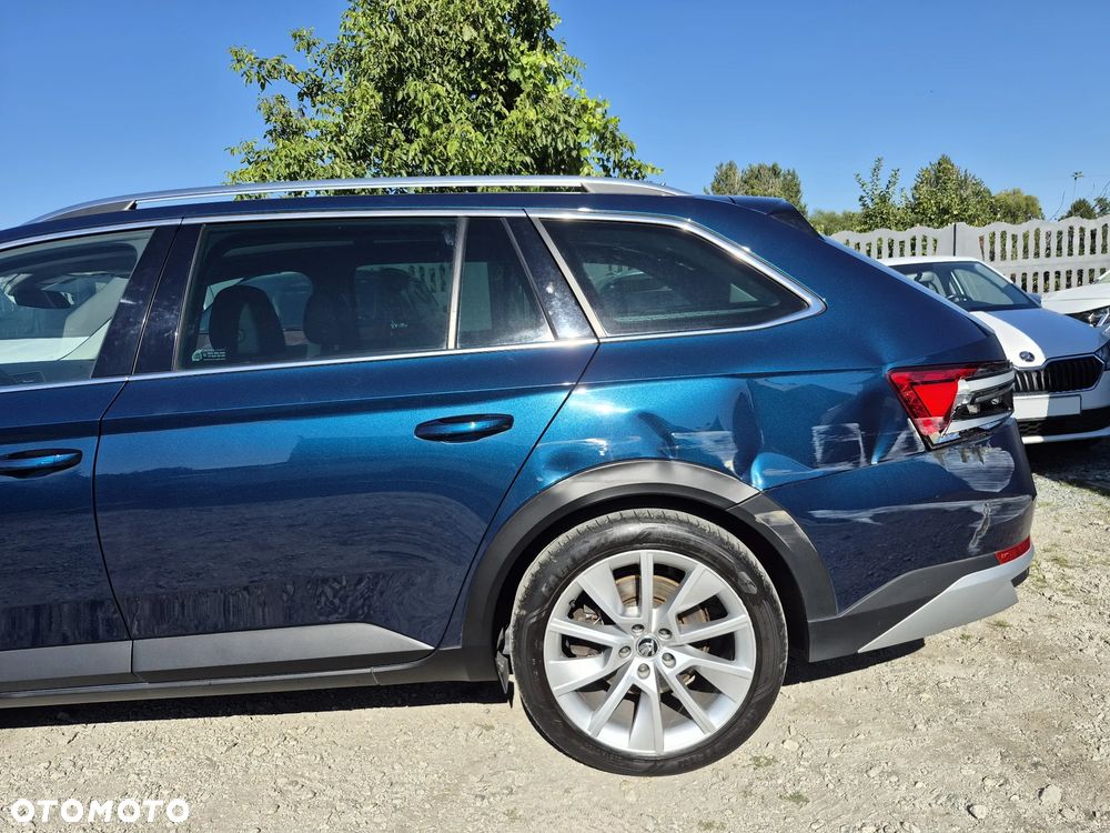 Skoda Superb 2.0 TSI 4x4 Scout DSG - 37