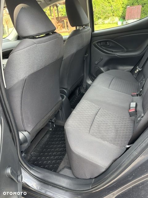 Toyota Yaris 1.5 Comfort - 10