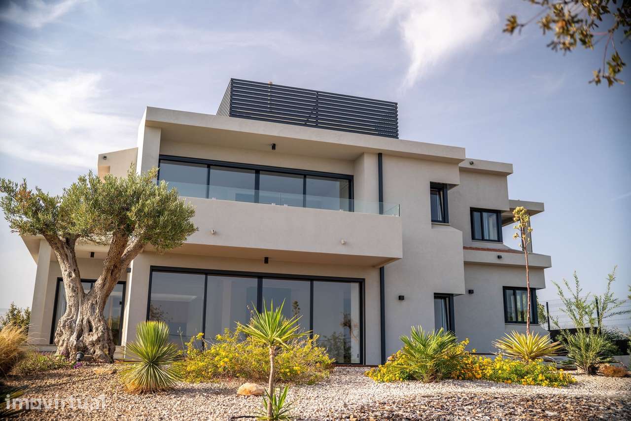 Moradia Fonte Santa T5 + 2 com Piscina e jardim - Grande imagem: 5/47