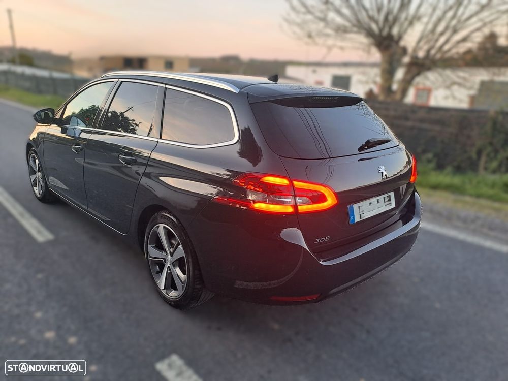 Peugeot 308 SW - 7