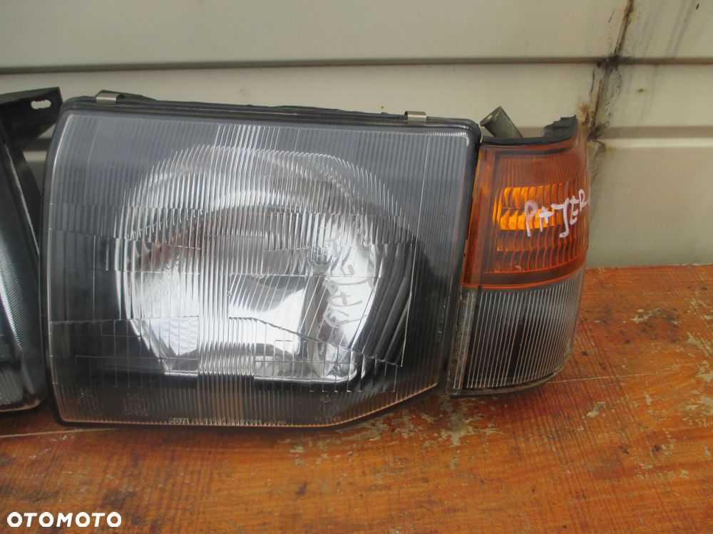 Lampa przód MITSUBISHI PAJERO +KOLTO EUROPA - 2